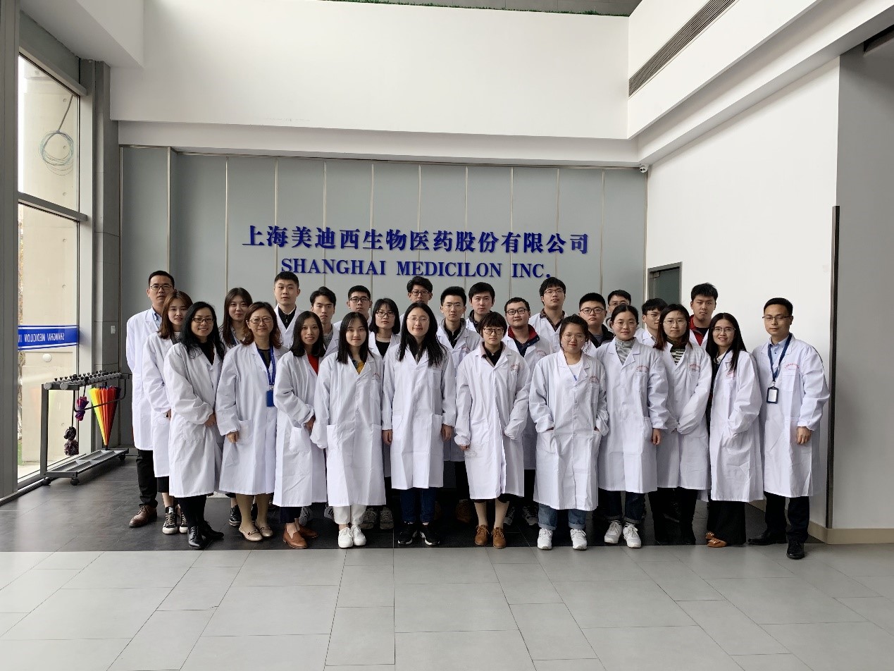 走进尊龙凯时，与学子共话生长