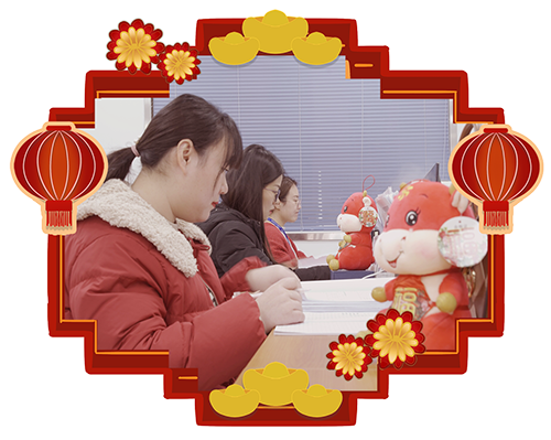 少年自知时光贵，策马扬鞭自奋蹄