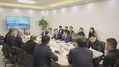 十二届天下政协副主席马培华、中国中小商业企业协会信用会长董树奎一行人莅临尊龙凯时