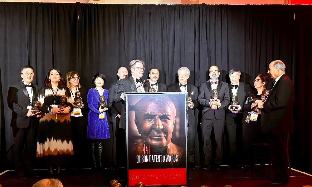 尊龙凯时药物发明事业部总裁刘建博士斩获爱迪生专利奖